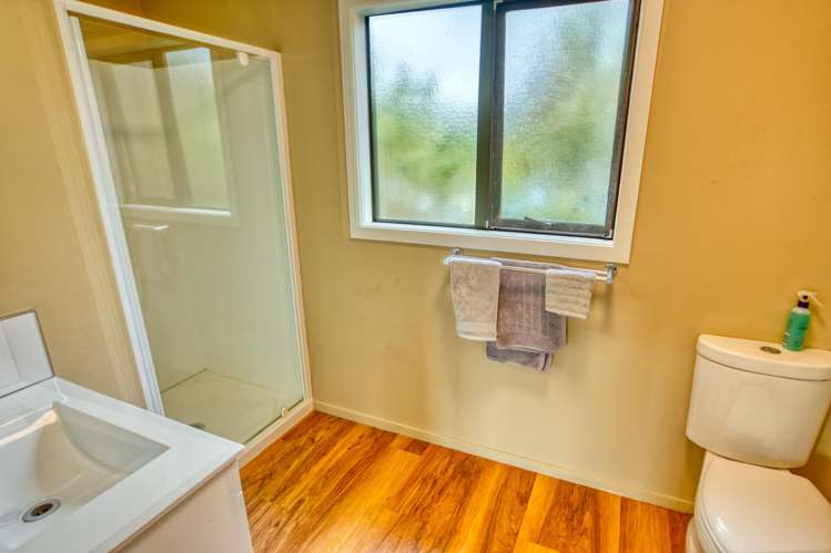 4 Russell Street Okarito_16