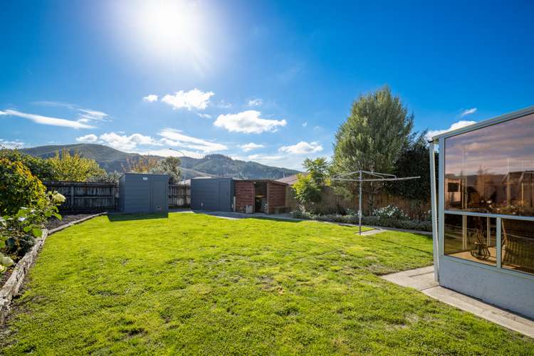 2 Lord Auckland Road Wakefield_13