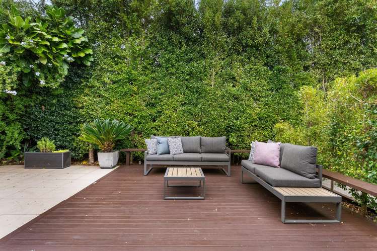 2/105 Lancaster Road Beach Haven_14