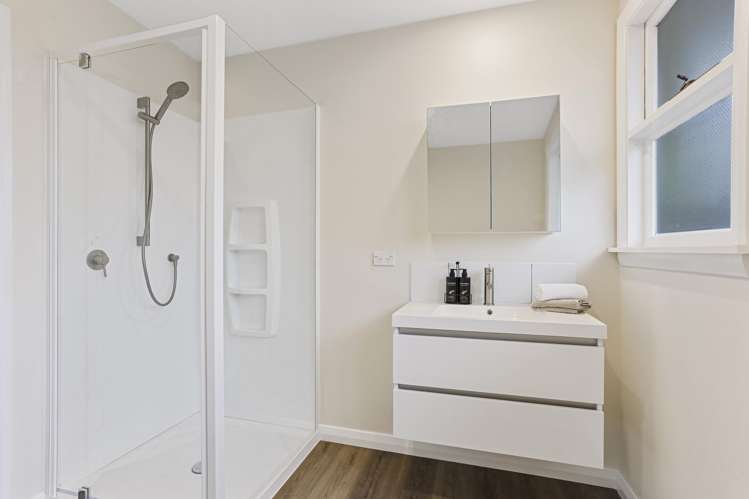 25 Leeston And Lake Road Leeston_17