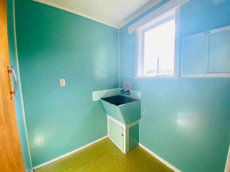 25 Mcfadzean Drive Blockhouse Bay_10