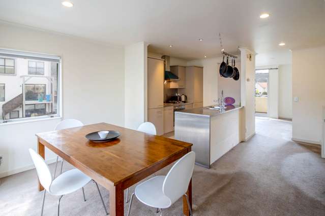 79/305 Evans Bay Parade Hataitai_3