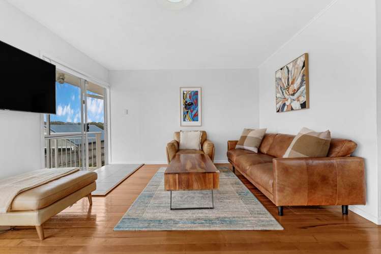 7 Limmer Place Browns Bay_24