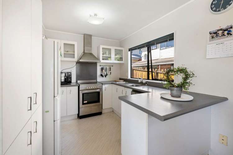 1/2 Calluna Crescent Totara Heights_5