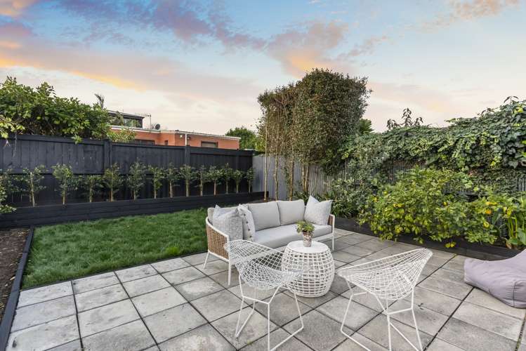 2 Mount Saint John Avenue Epsom_8