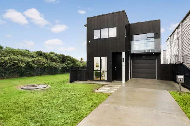 Elegant Modern Home in Prime Hobsonville Location