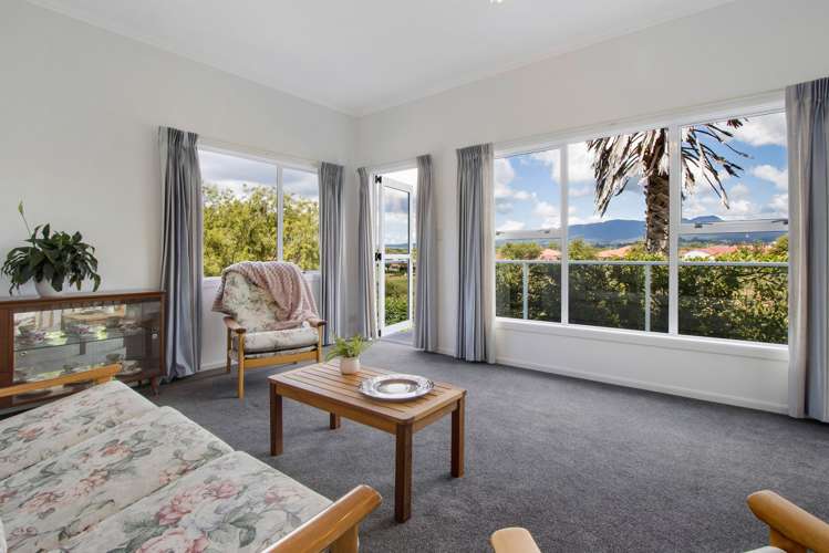 88 Sharp Road Aongatete_17