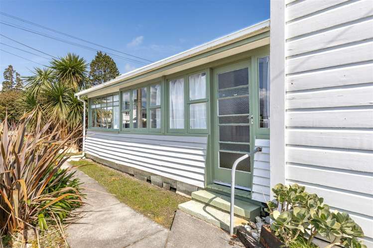 66a and b Peel Street Westport_9