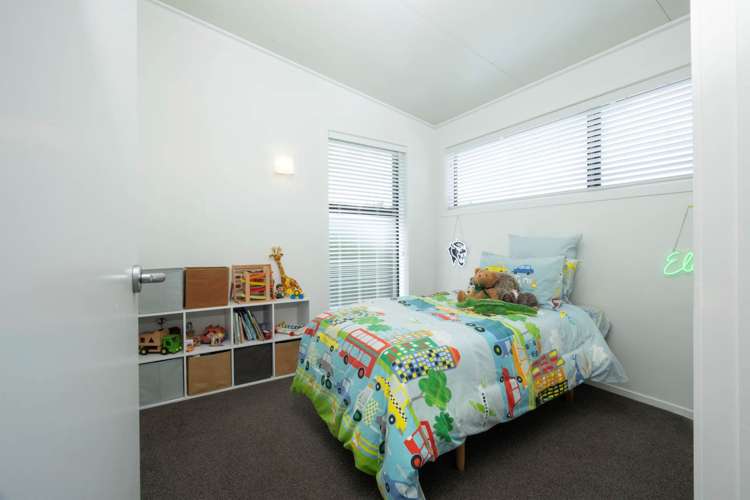 36 Shah Place Glen Eden_15