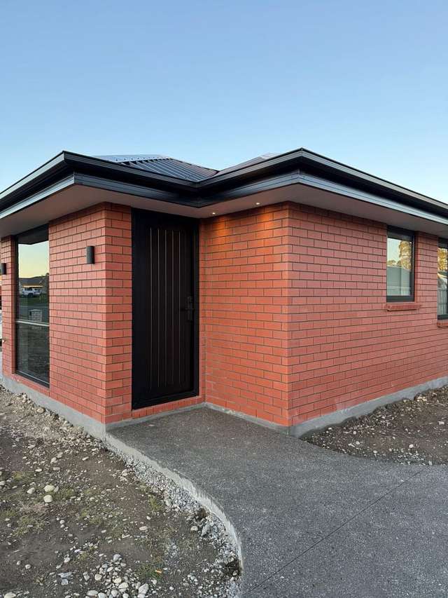 16 Bob Reid Crescent Darfield_2