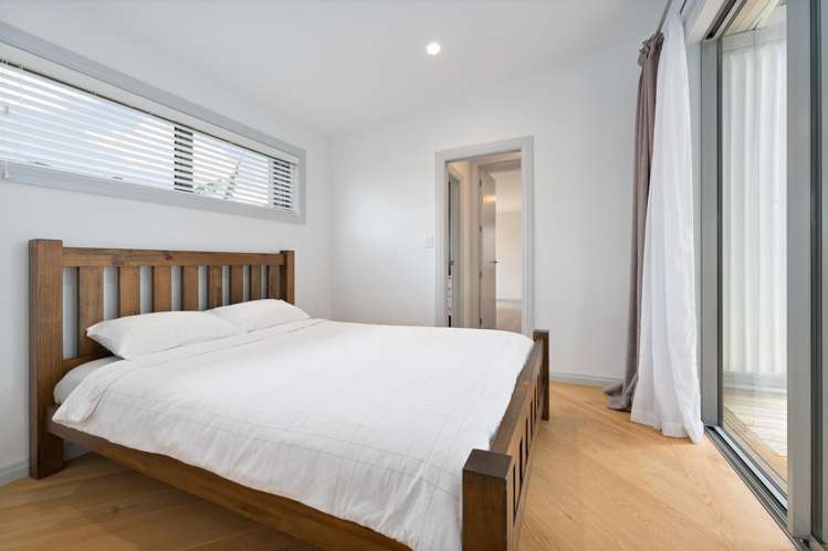 129 Riverpark Crescent Henderson_8