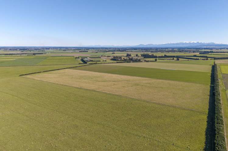 1735 Wards Road Greendale_2