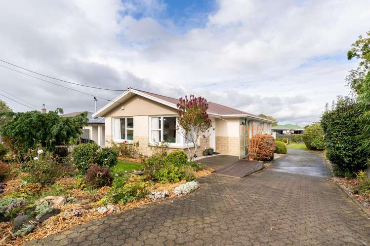 108 Pages Road Marchwiel_18