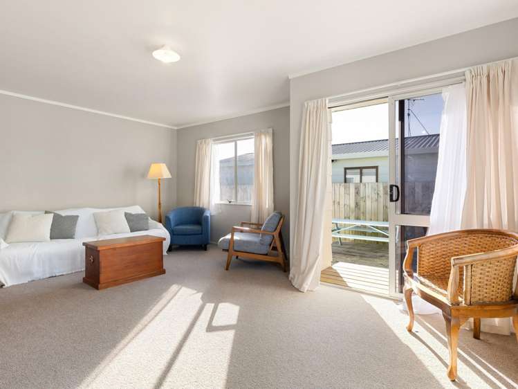 83A Albert Street Hamilton East_5