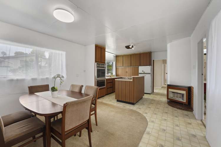 21 Hall Grove Ebdentown_9