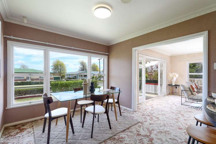 23 Neale Avenue Stoke_7