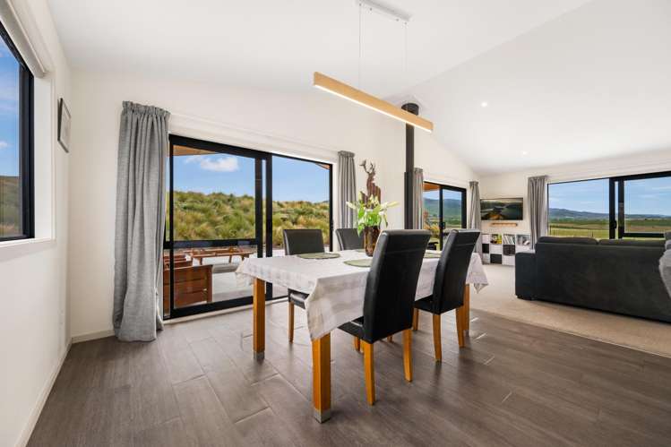 45 Stella Way Waikerikeri_3