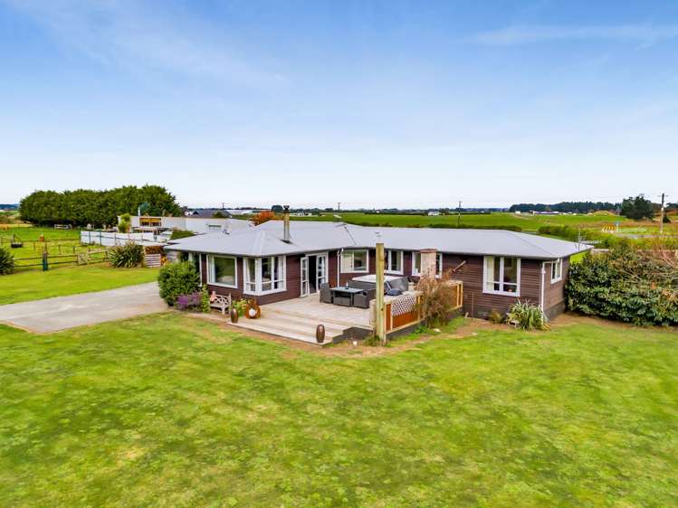 5883 Mountain Road Hawera_1