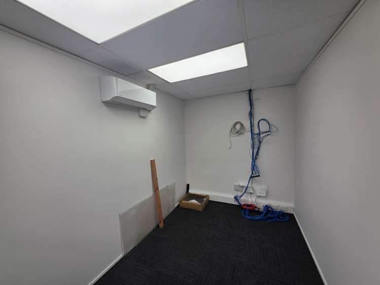 19 Great South Road Epsom_9