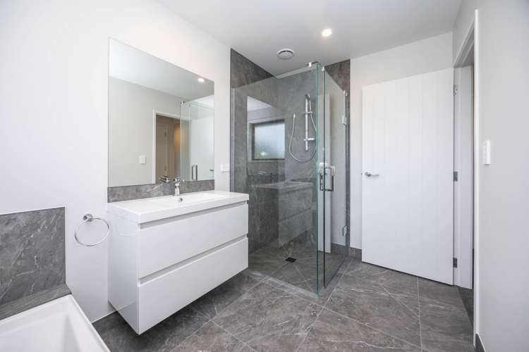 60 Pine Road Lichfield_15