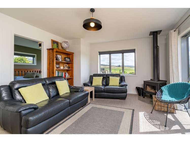 1239 Coast Road Karitane_12