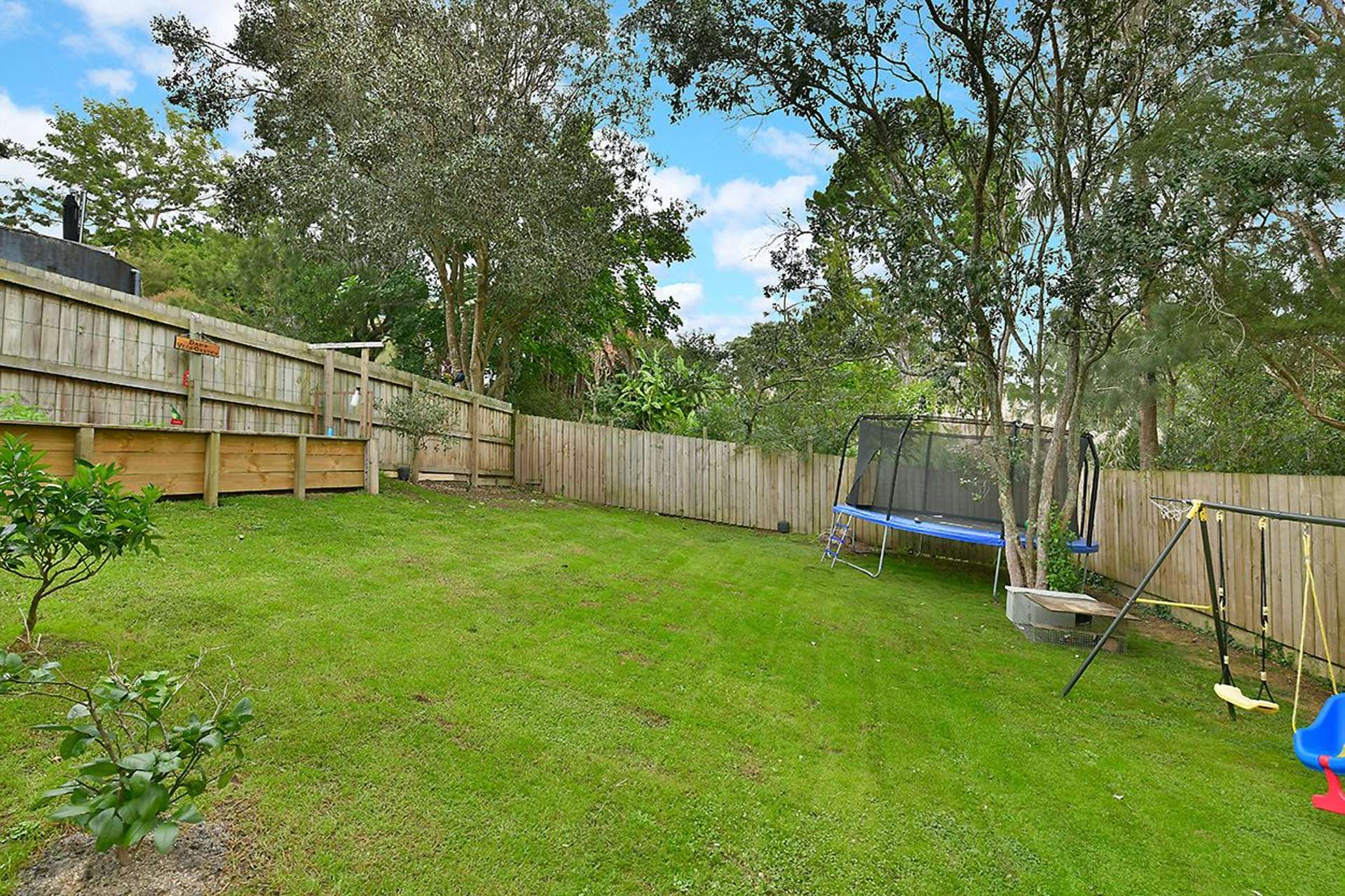 9b Cedar Terrace Stanmore Bay_0