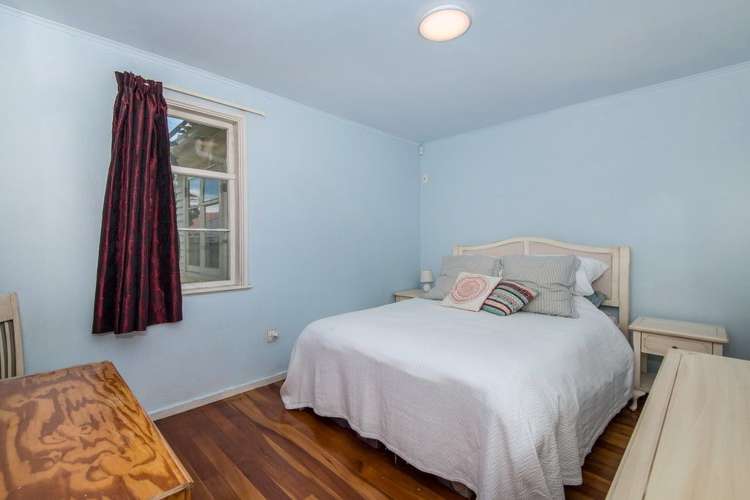 16a Erima Avenue Point England_13