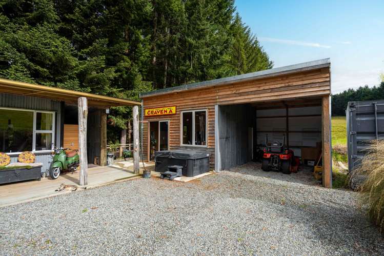 84 Cover Street Lumsden_23