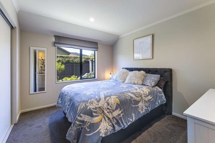 36 Cambelldon Crescent Stoke_15