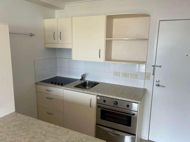 2D/18 Ronwood Avenue Manukau_1