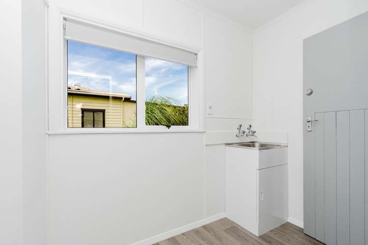 201 & 201A Hakanoa Street Huntly_11