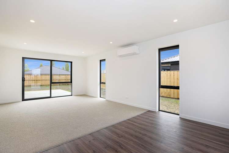 52 Strowan Avenue Elgin_6