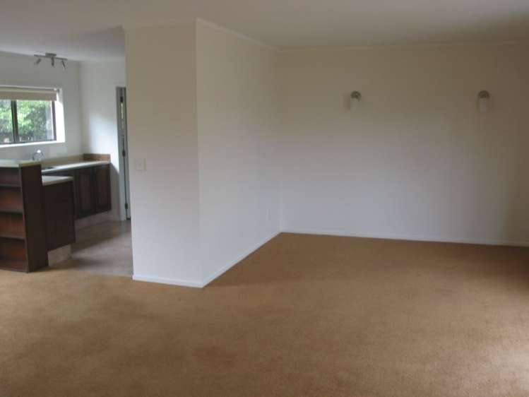 2/8 Brook Street Milford_3