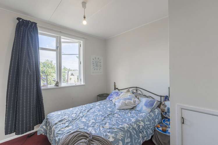 14 Kowhai Grove Raumati Beach_13