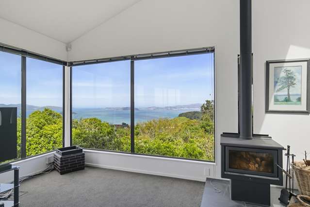 Privacy! Sun! 8000 m2 of Land!