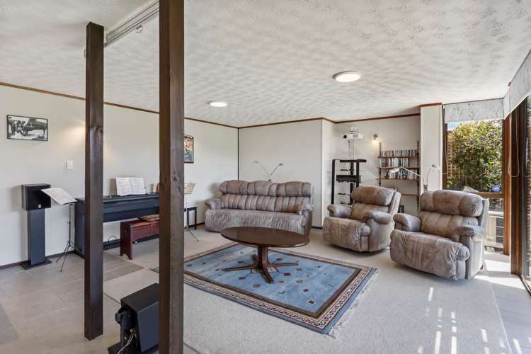 60 Pacific Parade Army Bay_22