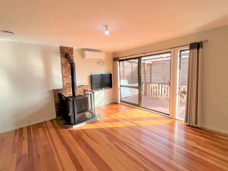 24 Vodanovich Road Te Atatu South_1