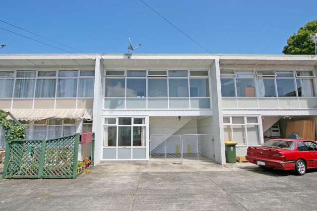 7/3 Picton Street Howick_1