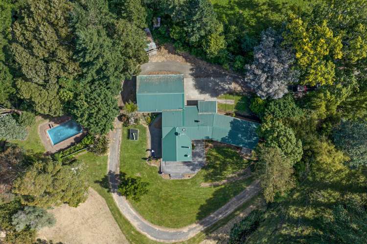 333 Glengarry Road Glengarry_21