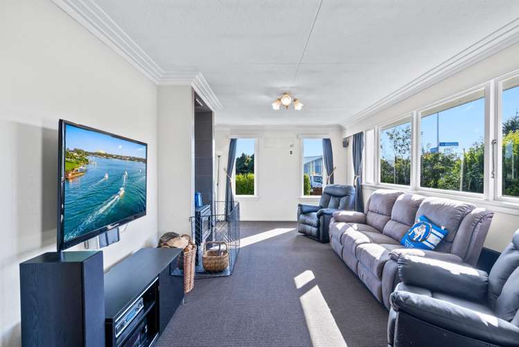 27 Glenalmond Crescent Rockdale_4