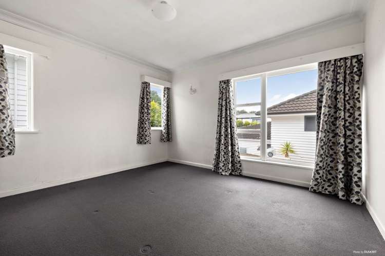 95 Sunrise Avenue Murrays Bay_12