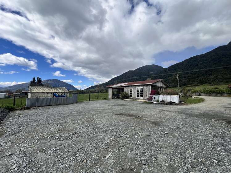 1566 Lake Brunner Road Inchbonnie_25