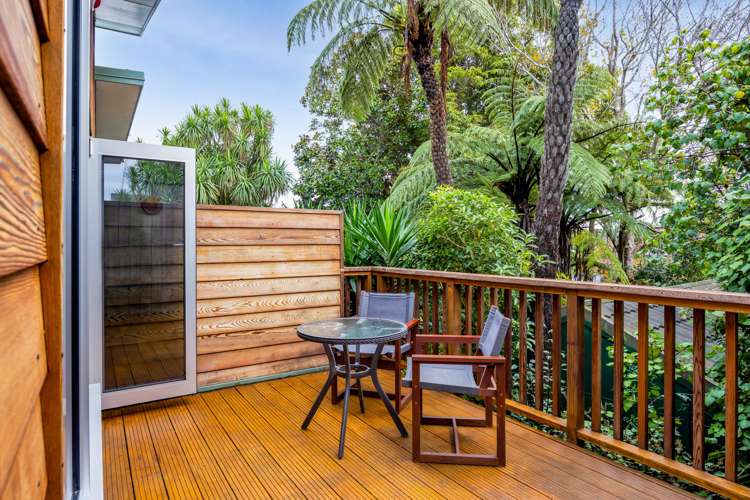 12 Leatham Avenue Strandon_13