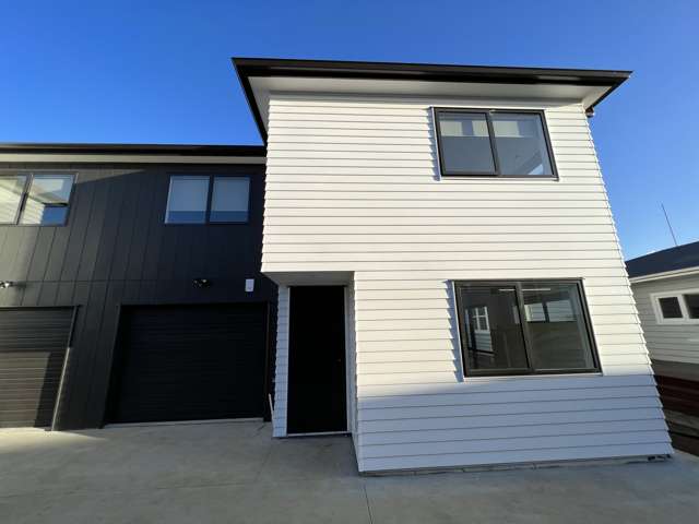 Beautiful 3 Bedroom on Convoy Lane