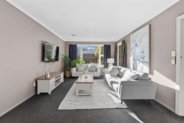 2/4 Kyeburn Place Avonhead_2