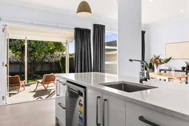 202 Park Road North_3