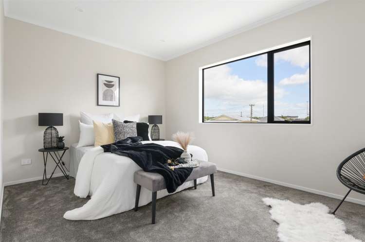 2/137 Avalon Drive Nawton_8