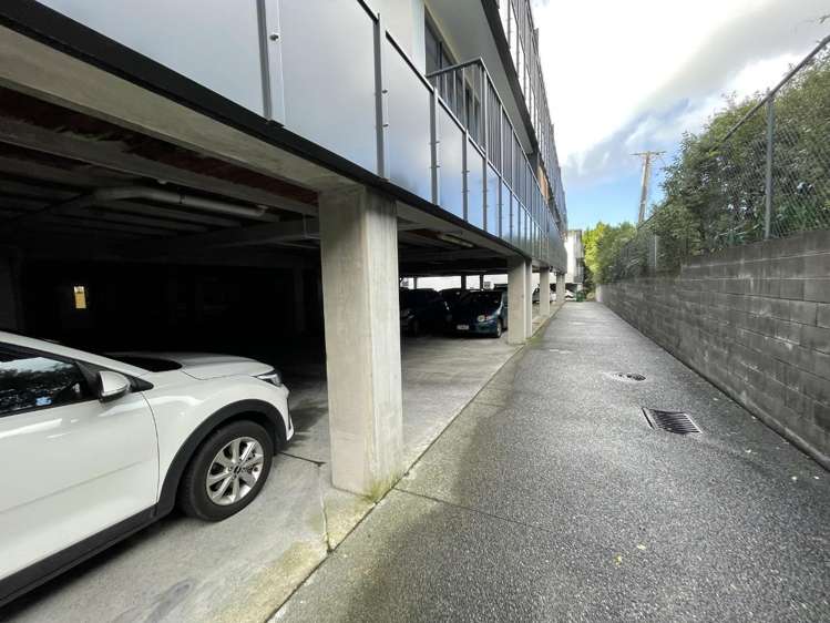  3S/1 Wadier Place Henderson_5