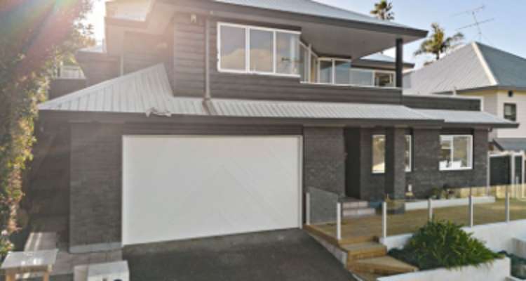 2/9 Colmar Road_0