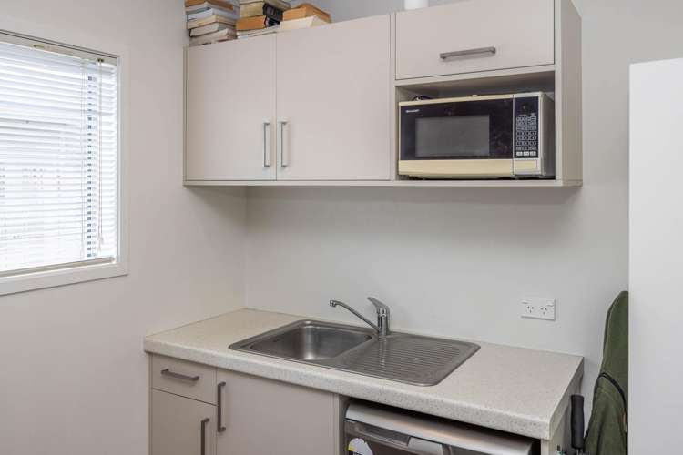 3/9 Greensboro Street Hamilton East_15